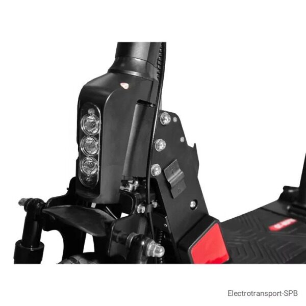 электросамокат-GT-M5-Pro-13Ah-фара